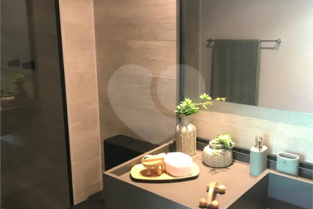 Apartamento à venda com 2 quartos, sendo 1 suíte,  em Jardim das Acácias, São Paulo, SP