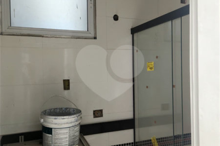 Casa à venda com 3 quartos, sendo 2 suítes, no condomínio Sollares, Araraquara - SP