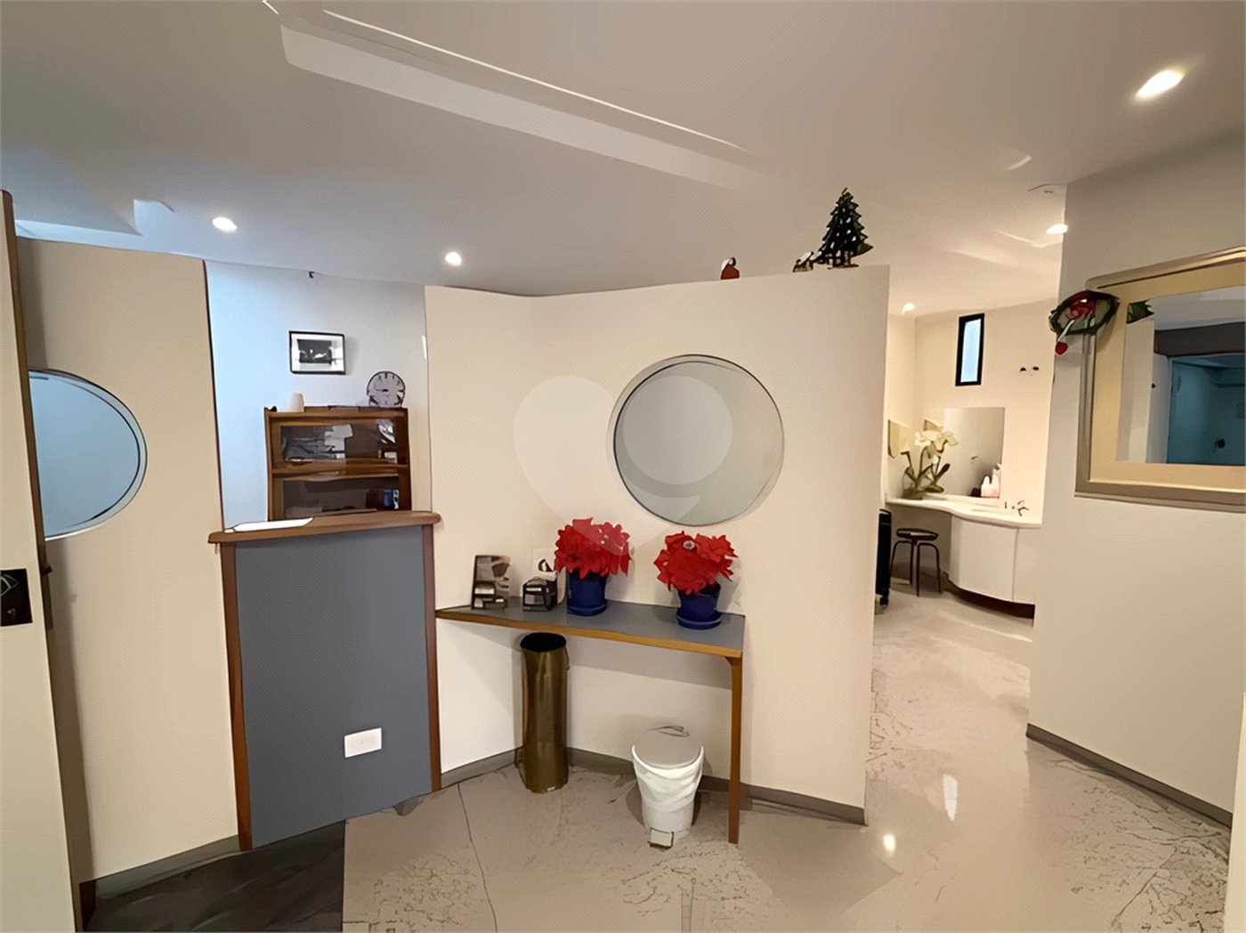 Sala à venda em Moema, São Paulo, SP