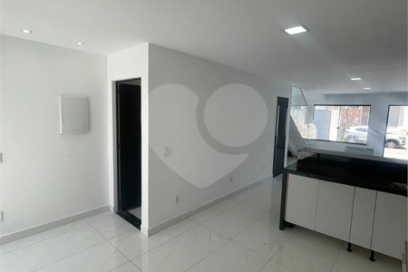 Casa à venda com 3 quartos, sendo 2 suítes, no condomínio Grand Park, Rio de Janeiro - RJ