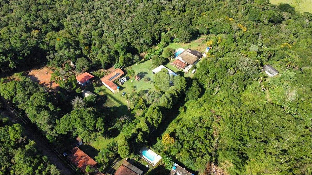 Chácara à venda com 3 quartos, sendo 1 suíte,  em Loteamento Jardim Nova Ibiúna, Ibiúna, SP