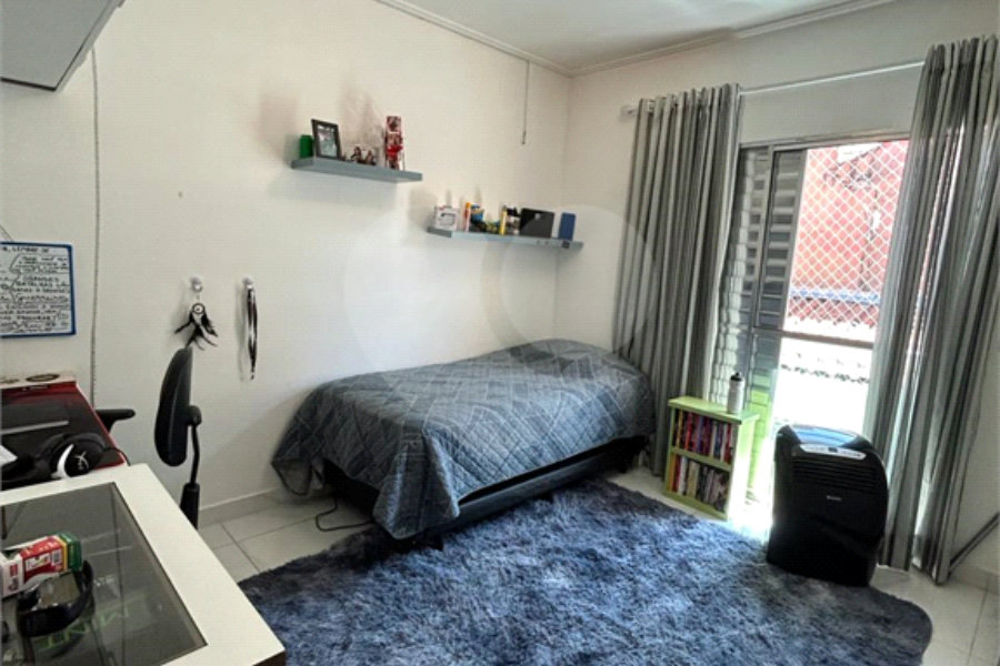 Sobrado à venda com 3 quartos, sendo 1 suíte, em Vila Nova Cachoeirinha, São Paulo, SP