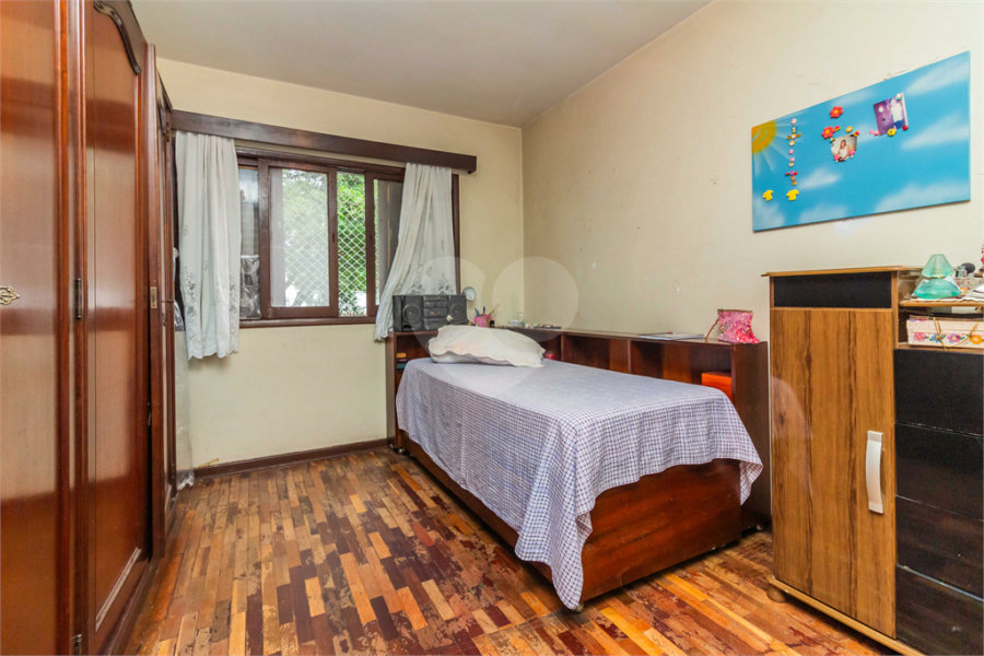 Sobrado à venda com 4 quartos, sendo 1 suíte, em Tremembé, São Paulo, SP