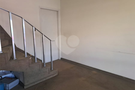 Sobrado à venda com 3 quartos em Campo Belo, São Paulo, SP
