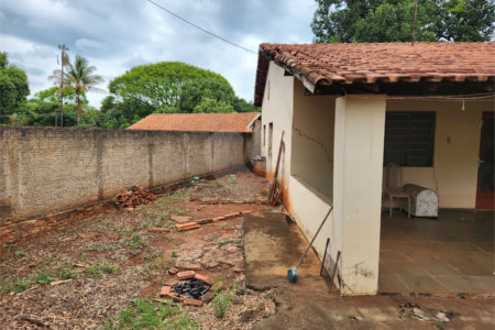 Chácara à venda com 2 quartos em Jardim Califórnia, Araraquara, SP