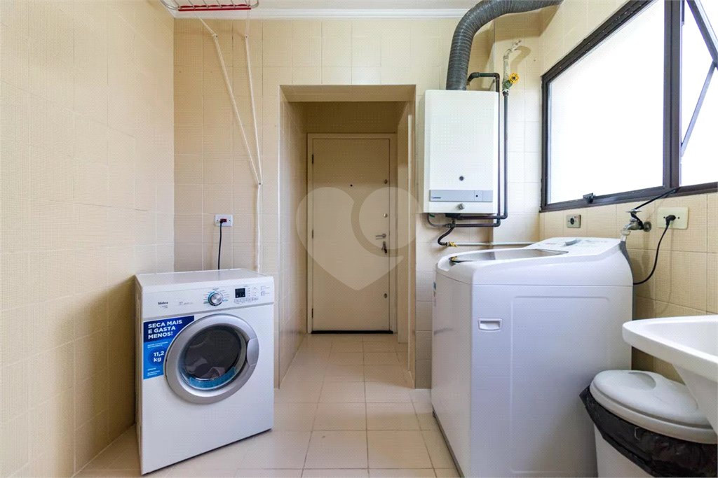 Apartamento à venda com 4 quartos, sendo 3 suítes, em Vila Andrade, São Paulo, SP