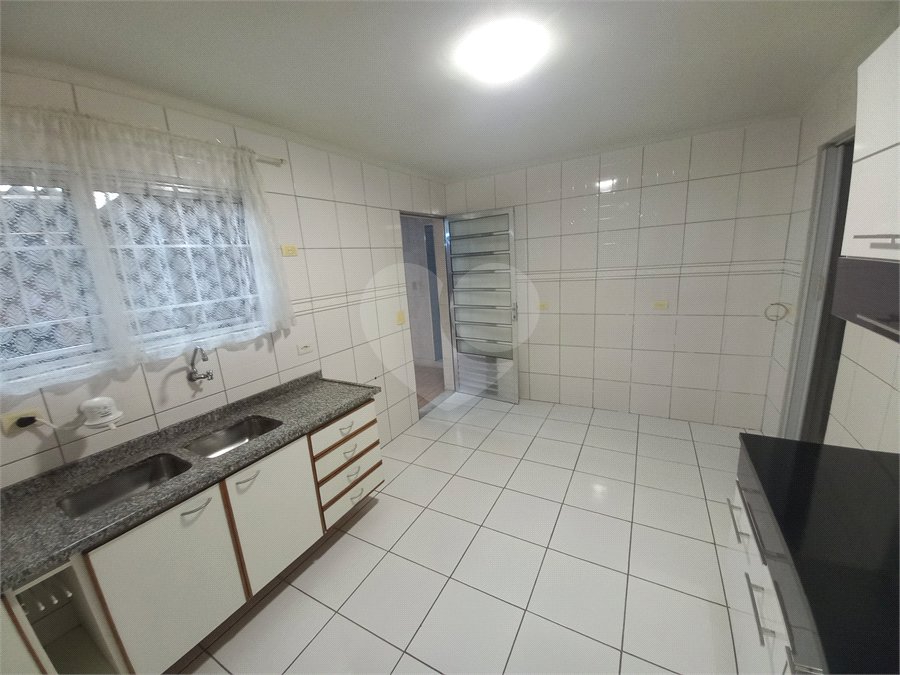 Casa de Vila para alugar com 1 quarto em Jardim Novo Taboão, São Paulo, SP