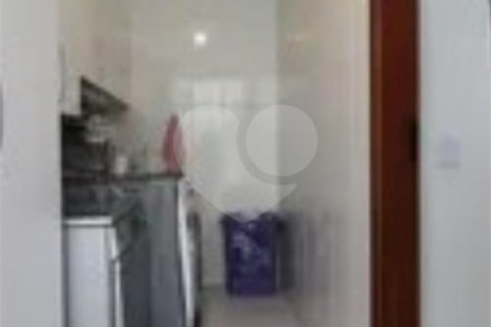 Sobrado à venda com 3 quartos, sendo 1 suíte, em Lar São Paulo, São Paulo, SP