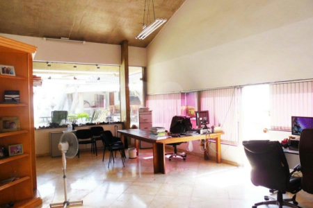 Sobrado à venda ou para alugar com 4 quartos, sendo 1 suíte, em Alto da Boa Vista, São Paulo, SP