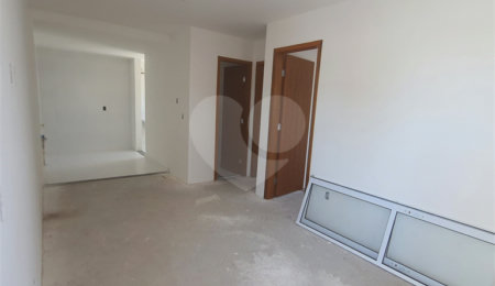 Casa à venda com 2 quartos, sendo 1 suíte,  em Parque Vitória, São Paulo, SP