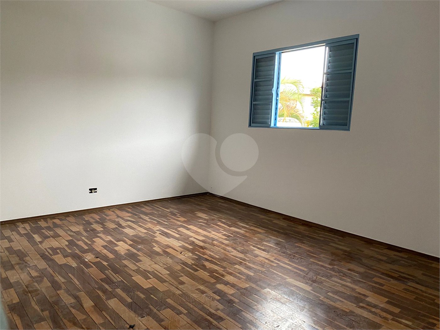 Sobrado à venda com 2 quartos em Tremembé, São Paulo, SP