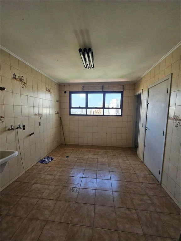 Apartamento à venda com 4 quartos, sendo 2 suítes, em Jardim Parque Morumbi, São Paulo, SP