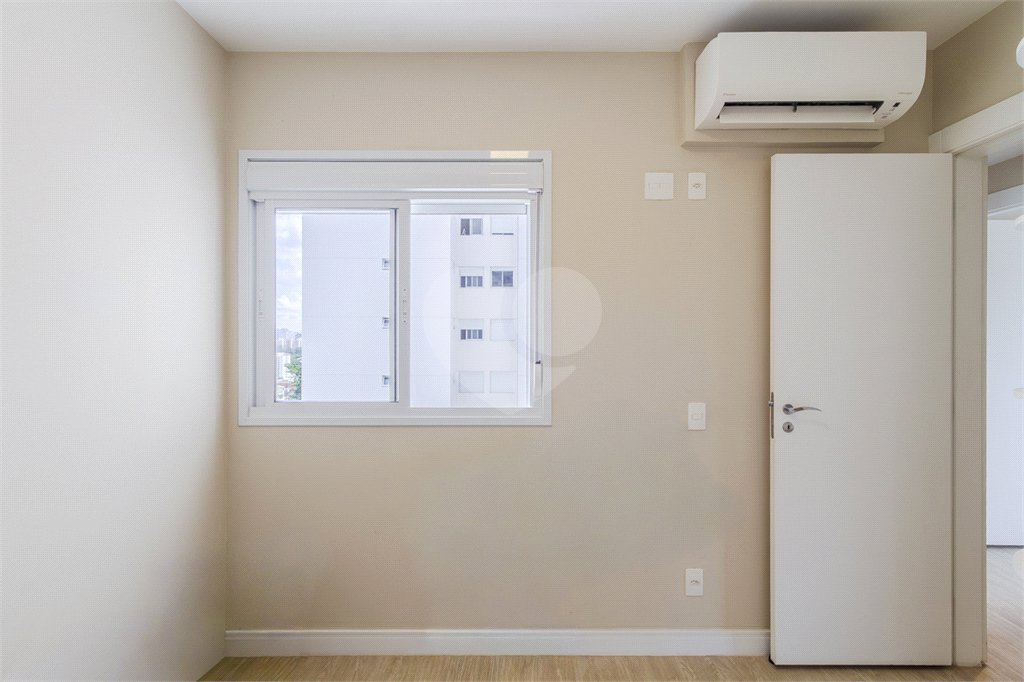 Apartamento à venda com 3 quartos, sendo 1 suíte,  em Jardim Vazani, São Paulo, SP