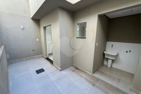 Sobrado à venda com 2 quartos em Vila Progresso, Itapetininga, SP
