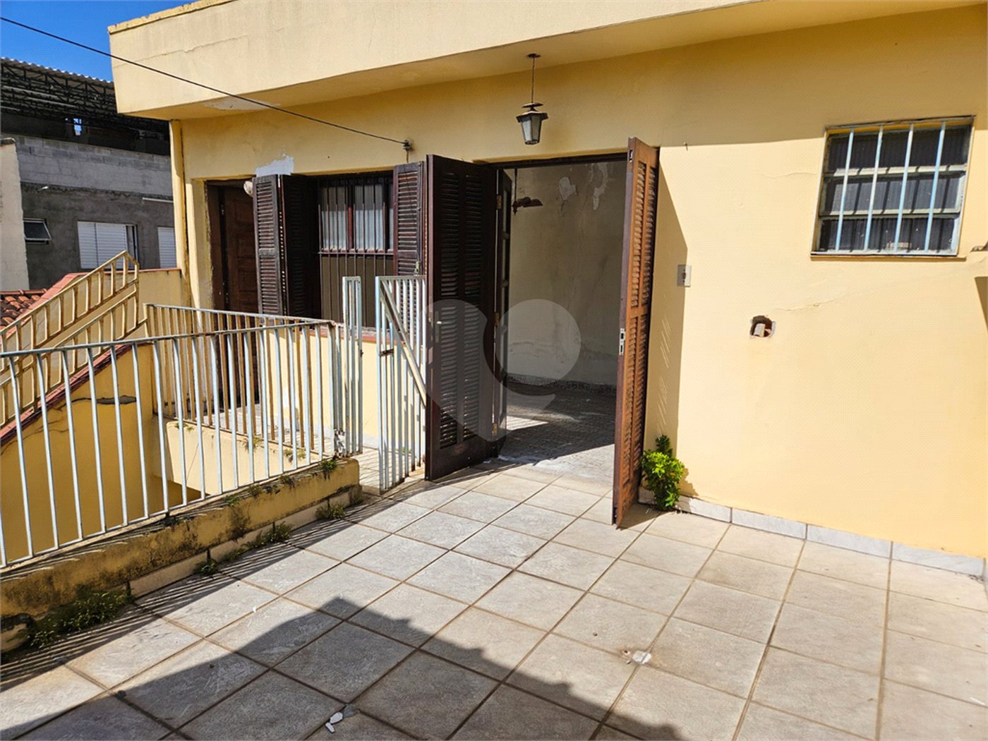 Casa à venda com 3 quartos, sendo 1 suíte,  em Água Branca, São Paulo, SP