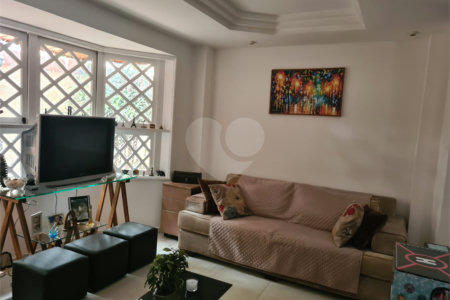 Casa com 3 dorm, 2 suítes, área gourmet, 4 vagas na Mooca