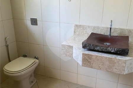 Casa à venda com 4 quartos, sendo 2 suítes, em Ubatiba, Maricá, RJ