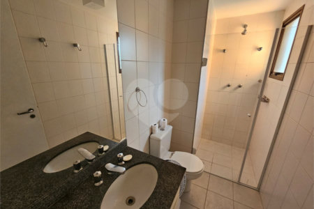 Apartamento para alugar com 3 quartos, sendo 1 suíte, em Alto da Boa Vista, São Paulo, SP