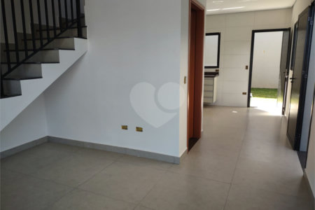 Casa à venda com 2 suítes em Jardim Santo Antônio, Atibaia, SP