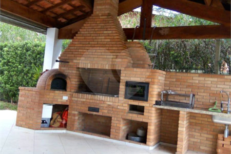 Chácara à venda com 5 quartos, sendo 1 suíte,  em Parque Rio Abaixo, Atibaia, SP