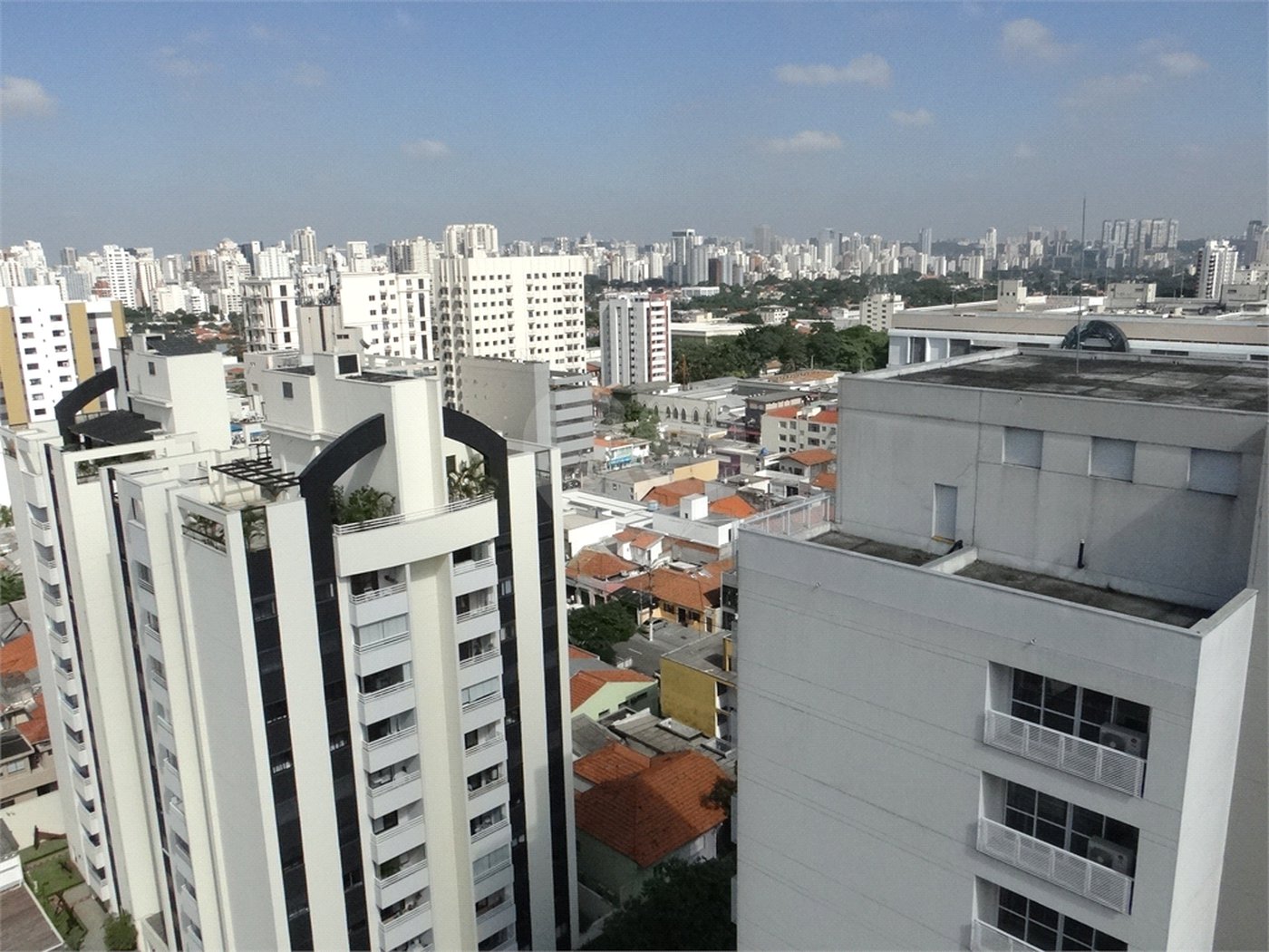 Cobertura à venda com 3 quartos, sendo 2 suítes, em Indianópolis, São Paulo, SP