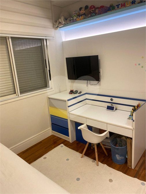 Apartamento à venda com 3 quartos, sendo 1 suíte, em Indianópolis, São Paulo, SP