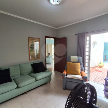 Casa à venda com 4 quartos, sendo 1 suíte, em Wanel Ville, Sorocaba, SP