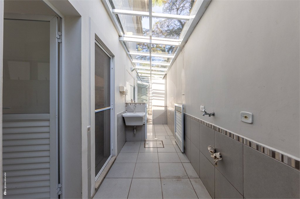 Casa à venda com 4 suítes no condomínio Saint Germain, São Paulo - SP