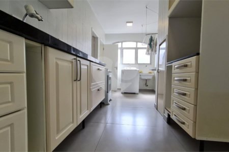 Apartamento para alugar com 2 quartos, sendo 1 suíte,  em Vila Andrade, São Paulo, SP