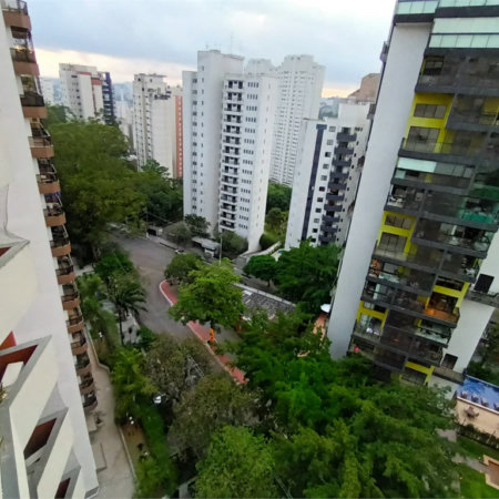 Apartamento à venda com 3 quartos, sendo 1 suíte, em Vila Andrade, São Paulo, SP