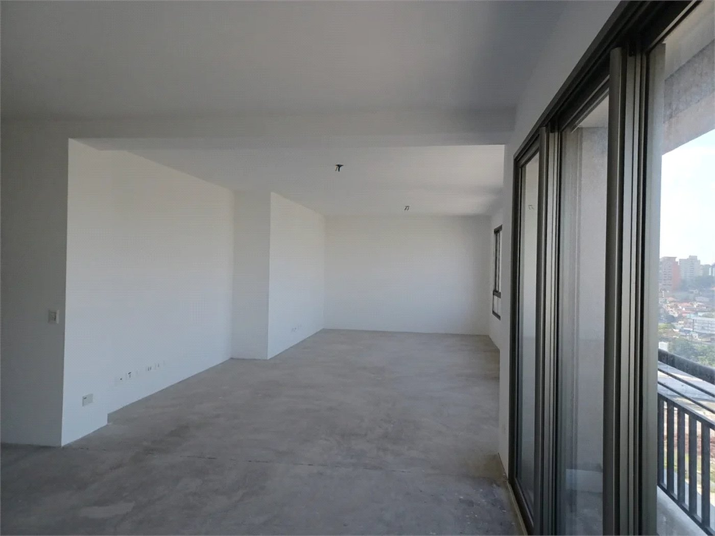 Apartamento à venda com 4 suítes em Real Parque, São Paulo, SP