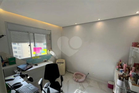 Apartamento à venda com 2 suítes em Jardim Vazani, São Paulo, SP