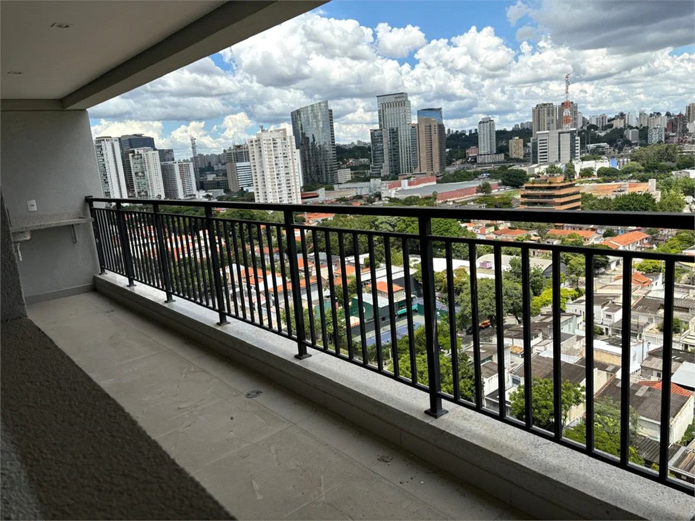 Apartamento à venda com 1 suíte em Vila Cordeiro, São Paulo, SP