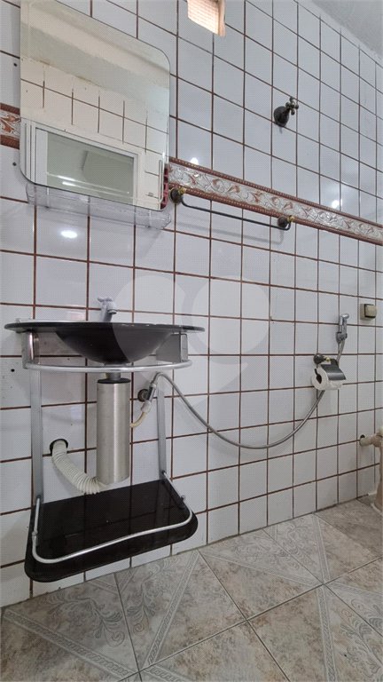 Sobrado à venda com 2 quartos em Vila Nivi, São Paulo, SP