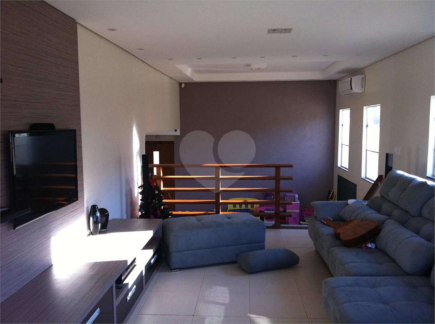 Sobrado à venda com 4 quartos, sendo 2 suítes,  em Ribeirânia, Ribeirão Preto, SP