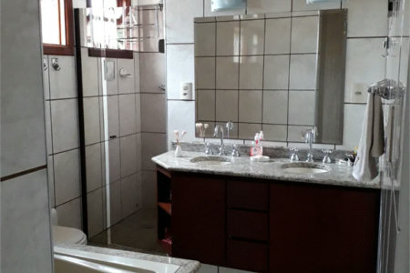 Sobrado à venda com 3 quartos, sendo 1 suíte, em Vila Suzana, São Paulo, SP