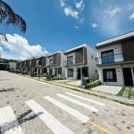 Casa à venda ou para alugar com 3 suítes em Caixa D´água, Vinhedo, SP