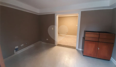 Sobrado à venda com 3 quartos, sendo 2 suítes,  em Santana, São Paulo, SP