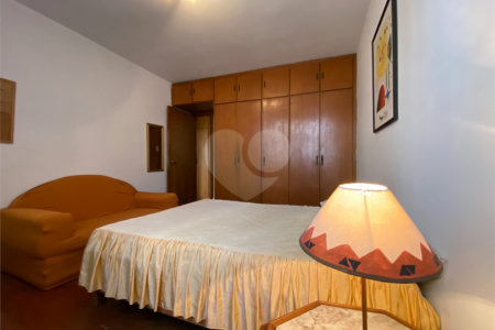 Apartamento à venda com 3 quartos, sendo 1 suíte, em Santa Cecília, São Paulo, SP