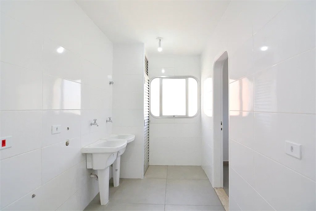 Apartamento à venda com 4 quartos, sendo 2 suítes, em Brooklin Paulista, São Paulo, SP