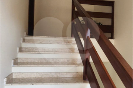 Casa à venda com 4 quartos, sendo 2 suítes, no condomínio Delle Stelle, Louveira - SP
