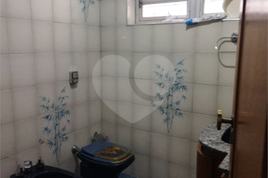 Casa à venda ou para alugar com 4 quartos, sendo 1 suíte, em Vila Madalena, São Paulo, SP