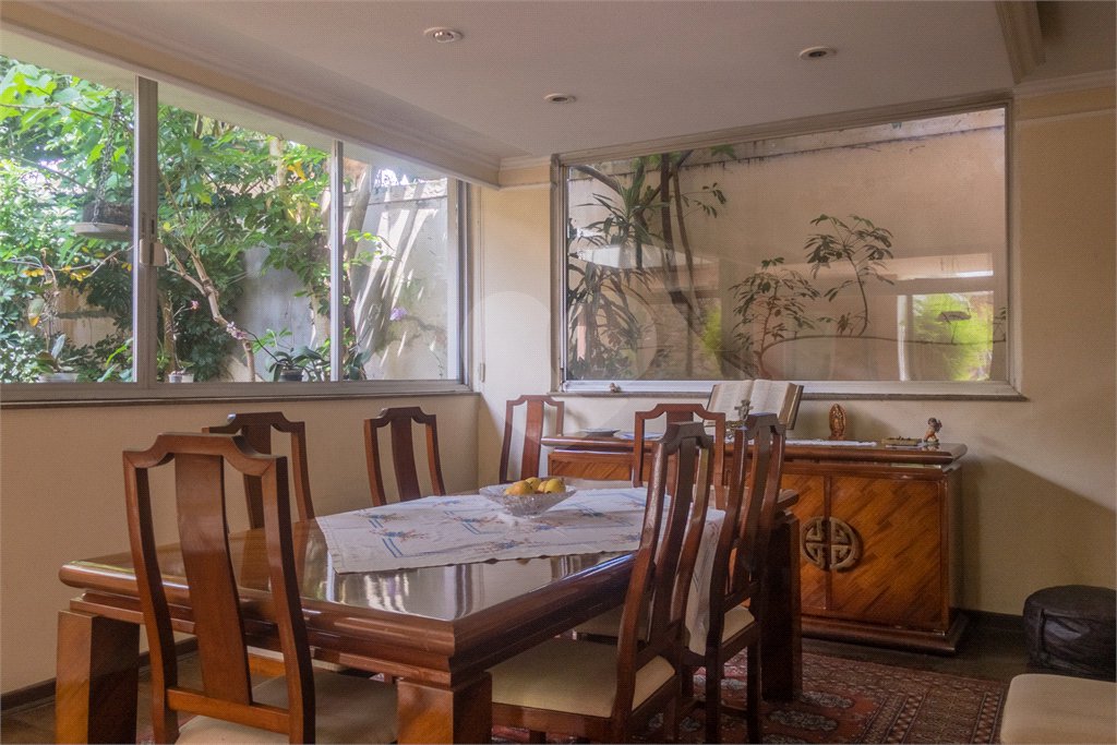 Casa à venda com 3 quartos, sendo 2 suítes, em Granja Julieta, São Paulo, SP