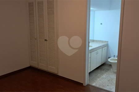 Apartamento para alugar com 4 suítes em Alto da Boa Vista, São Paulo, SP