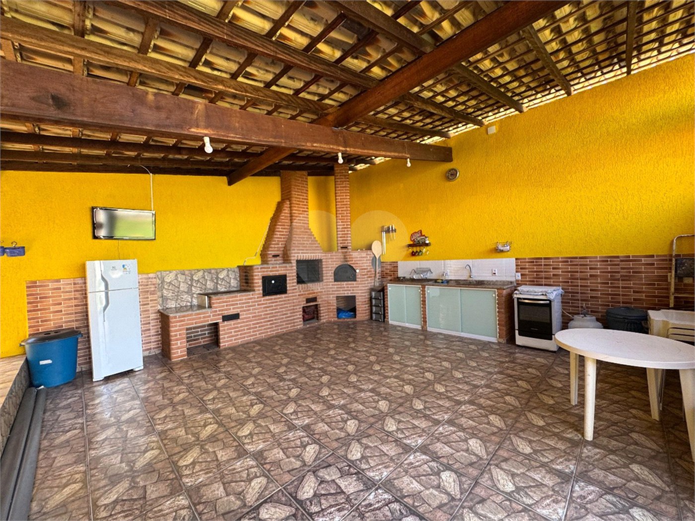 Chácara à venda com 3 quartos, sendo 1 suíte, em Pavão (canguera), São Roque, SP