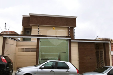 Casa à venda com 2 suítes no condomínio Residence Adelina, São Paulo - SP