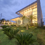 Casa à venda com 4 suítes no condomínio Villas do Jaguari, Santana de Parnaíba - SP