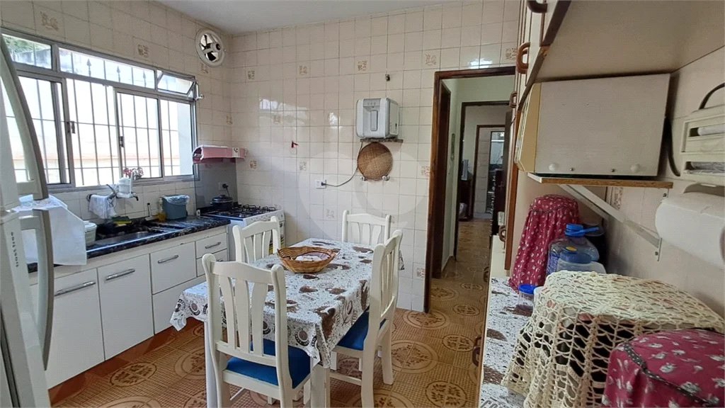 Casa Assobradada à venda | 209 m² | 3 dormitórios | Edícula | 3 vagas na Parada Inglesa!