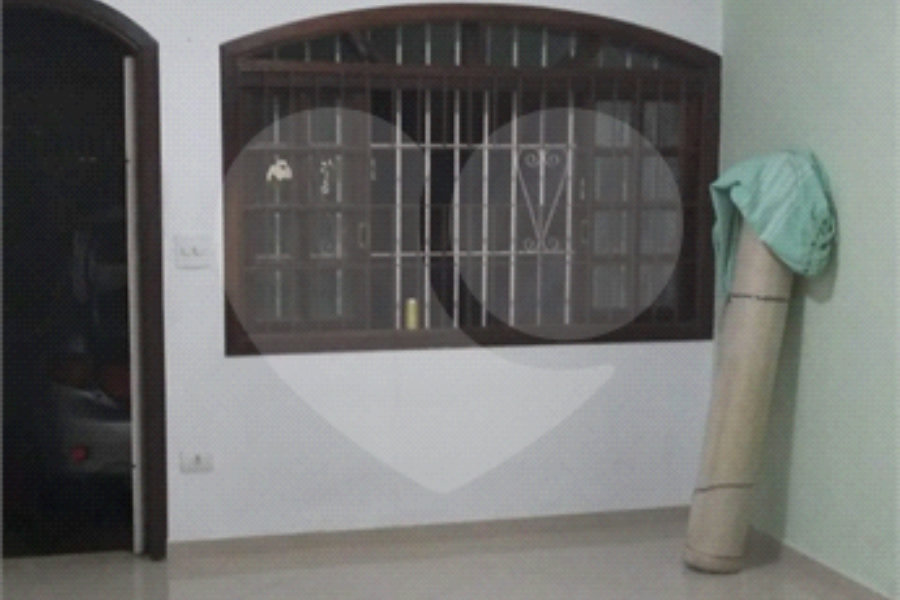 Sobrado à venda com 2 quartos em Tremembé, São Paulo, SP