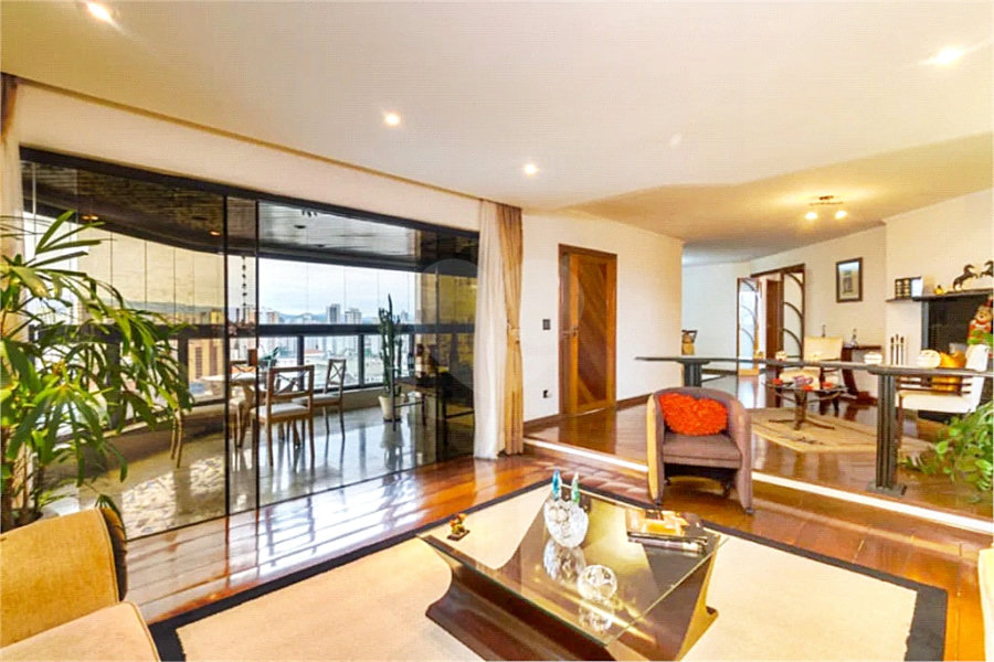 Apartamento à venda com 4 quartos, sendo 3 suítes, em Santana, São Paulo, SP